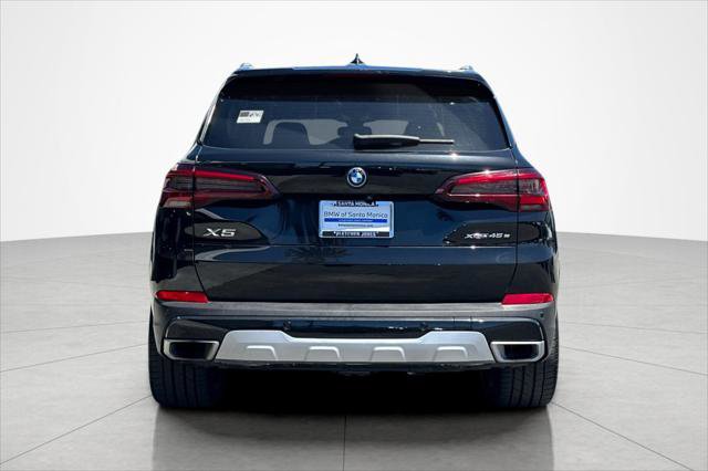 Used 2023 BMW X5 xDrive45e w/ Climate Comfort Package AWD/4WD image 4