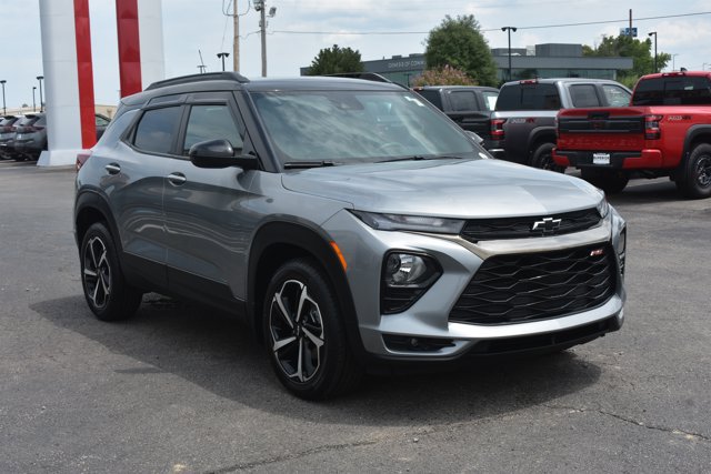 Used 2023 Chevrolet TrailBlazer RS w/ Convenience Package AWD/4WD image 3