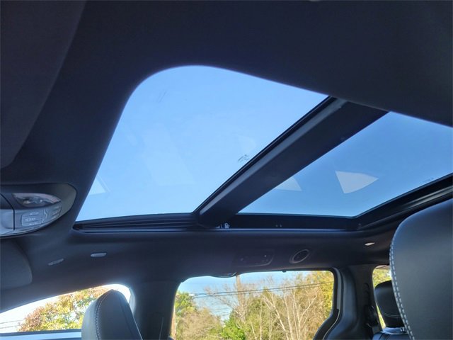 New 2026 Chrysler Pacifica Limited w/ S Appearance Package image 18