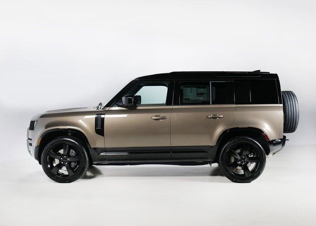 New 2026 Land Rover Defender 110 X-Dynamic SE image 6