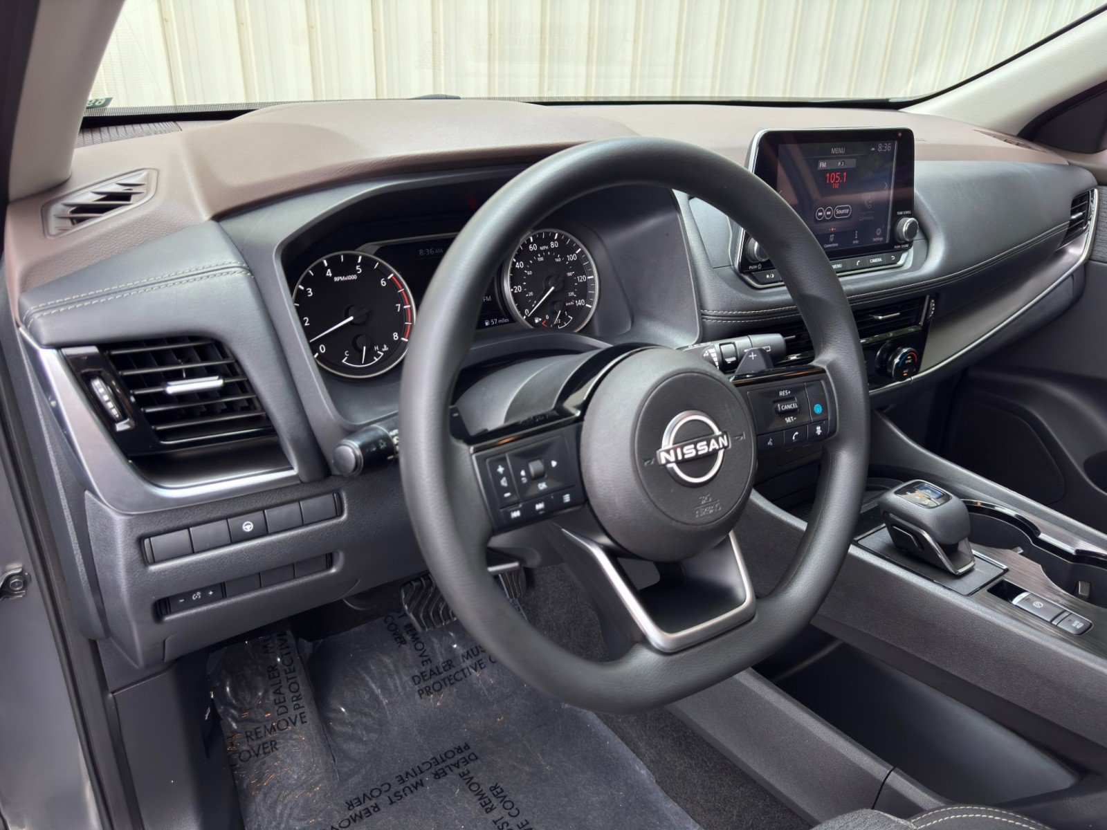 Used 2022 Nissan Rogue SV FWD image 12
