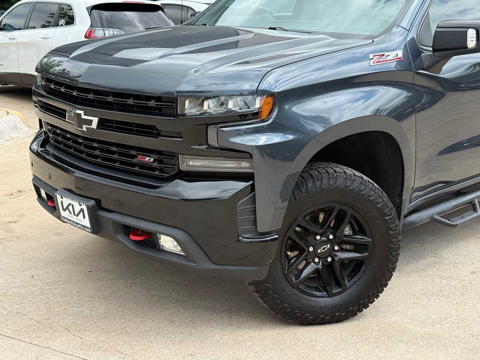 Used 2020 Chevrolet Silverado 1500 LT Trail Boss AWD/4WD image 2
