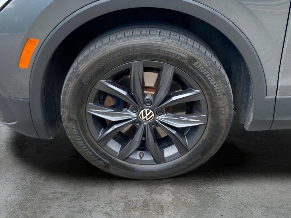 Used 2024 Volkswagen Tiguan SE FWD image 35