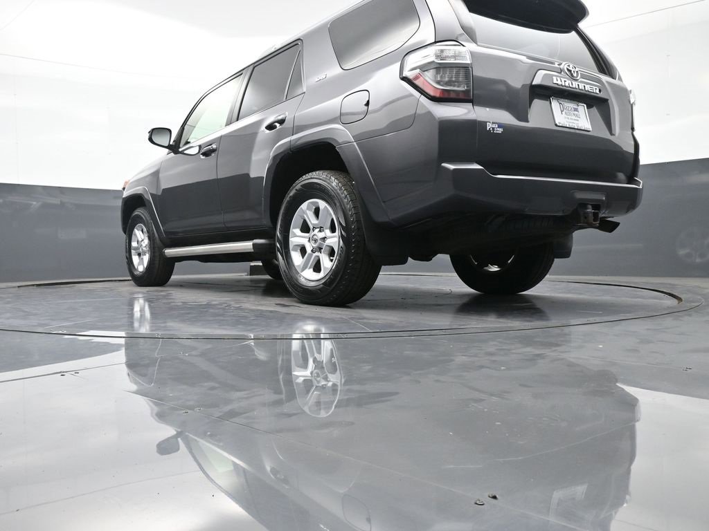 Certified 2016 Toyota 4Runner SR5 image 30