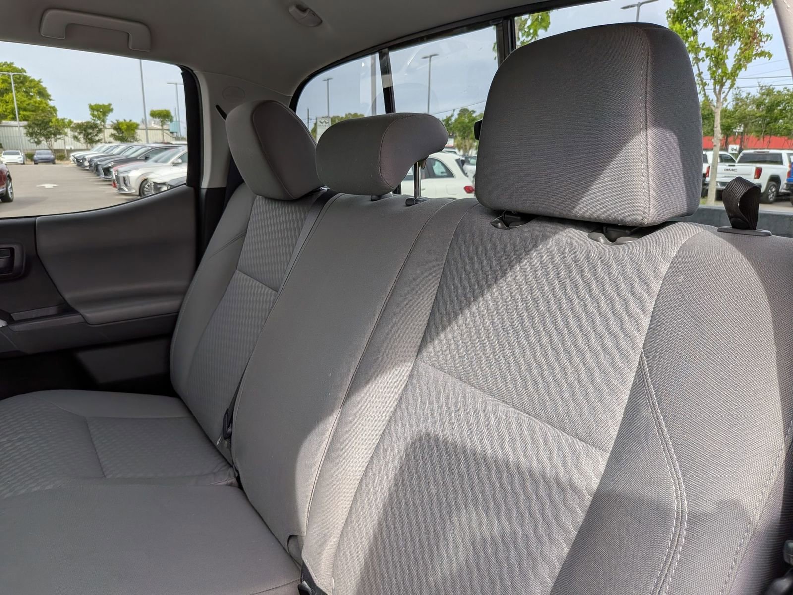 Used 2022 Toyota Tacoma SR5 w/ SR5 Appearance Package (SM) image 29