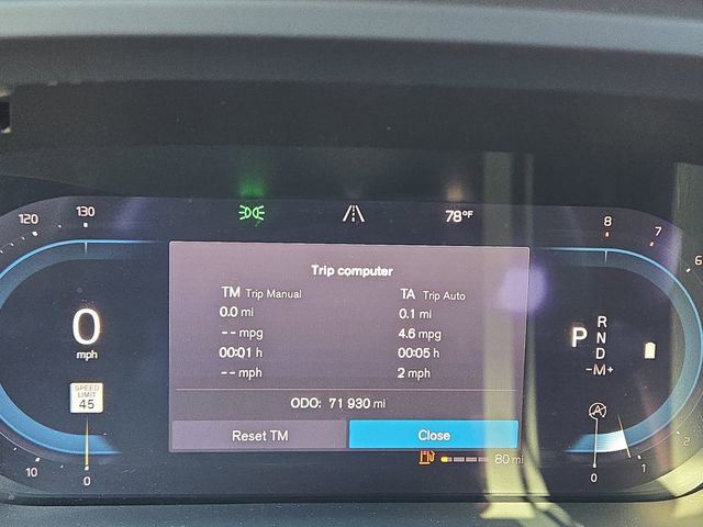 Used 2022 Volvo XC60 B5 Momentum w/ Climate Package image 9