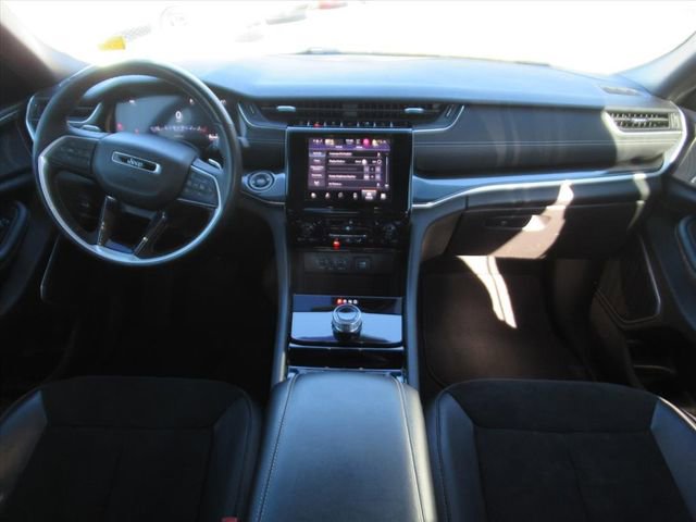 Used 2022 Jeep Grand Cherokee L Laredo image 12