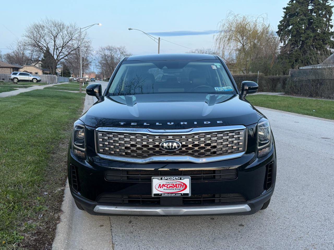 Used 2020 Kia Telluride LX AWD/4WD image 2