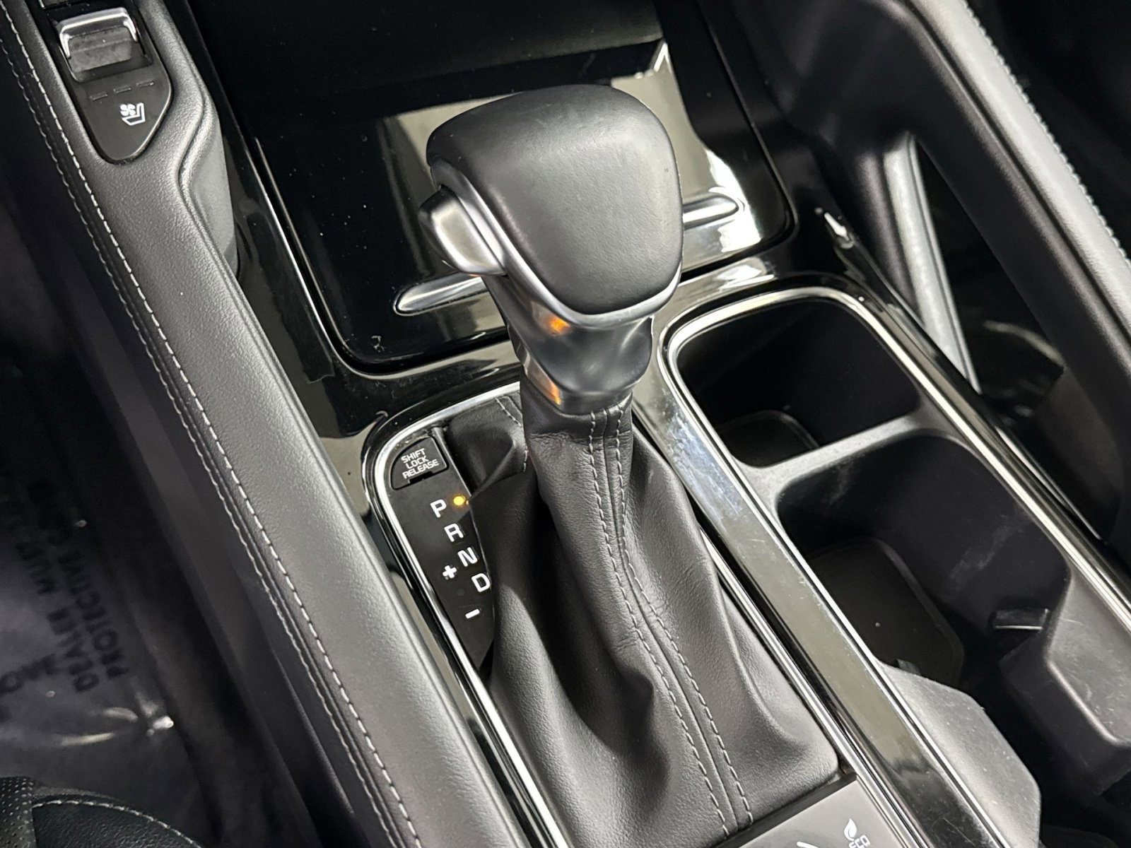 Used 2022 Kia Telluride EX w/ EX Premium Package image 26