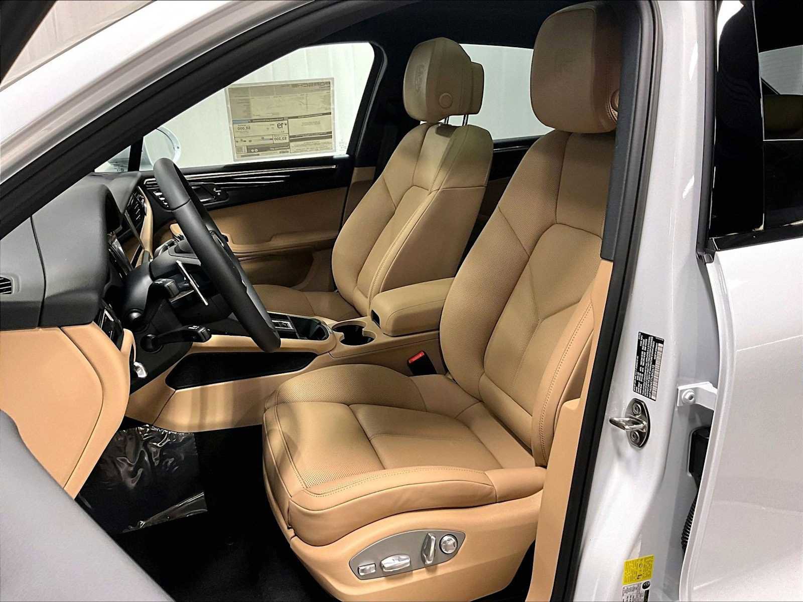 New 2026 Porsche Macan S AWD/4WD image 5