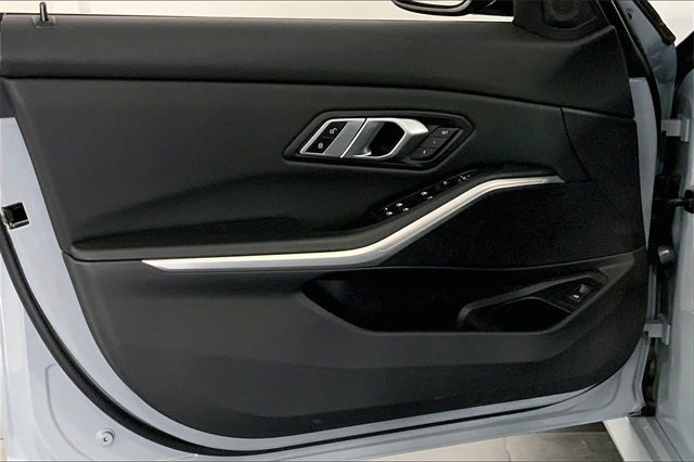 Certified 2023 BMW 330i Sedan w/ M Sport Package image 23
