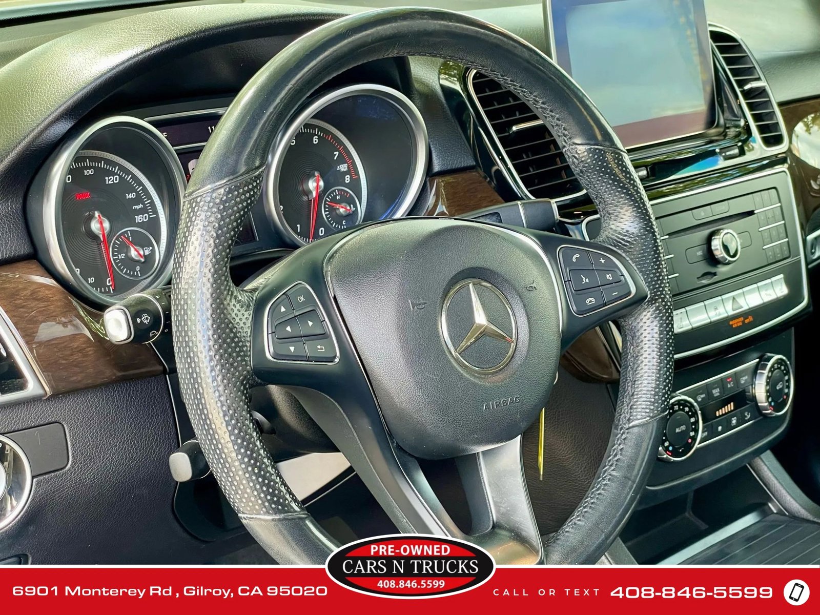 Used 2017 Mercedes-Benz GLE 350 w/ Premium 1 Package image 10