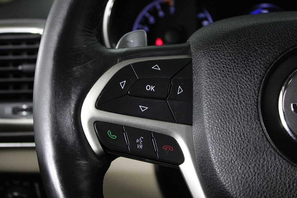 Used 2015 Jeep Grand Cherokee Limited w/ Trailer Tow Group IV image 25