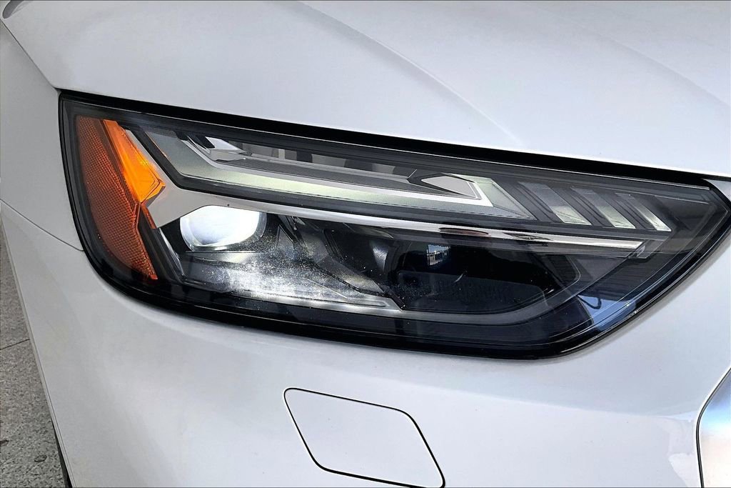 Used 2023 Audi SQ5 Prestige w/ Prestige Package image 37