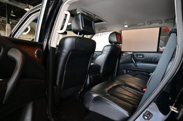 Used 2012 INFINITI QX56 4WD w/ Deluxe Touring Pkg image 18