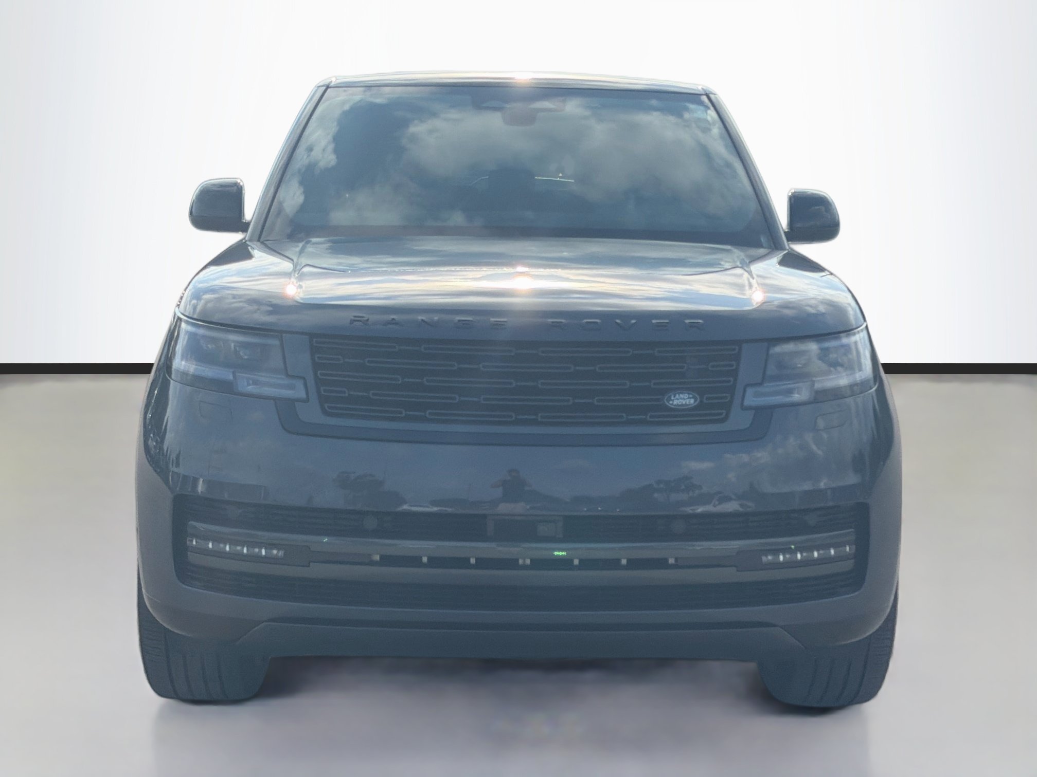 Used 2025 Land Rover Range Rover SE AWD/4WD image 8