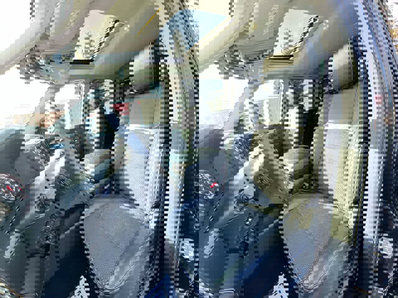 Used 2018 RAM 1500 Sport w/ Sport Premium Group image 11