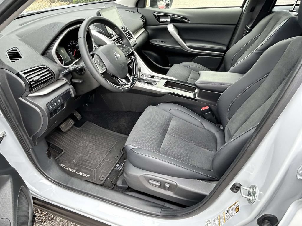 Used 2024 Mitsubishi Eclipse Cross SE AWD/4WD image 11