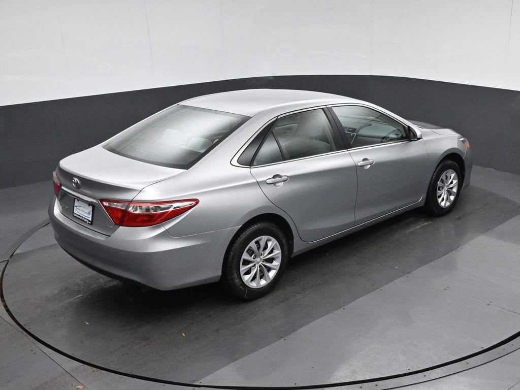 Used 2017 Toyota Camry LE image 54