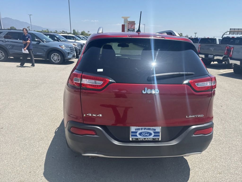 Used 2016 Jeep Cherokee Limited AWD/4WD image 5