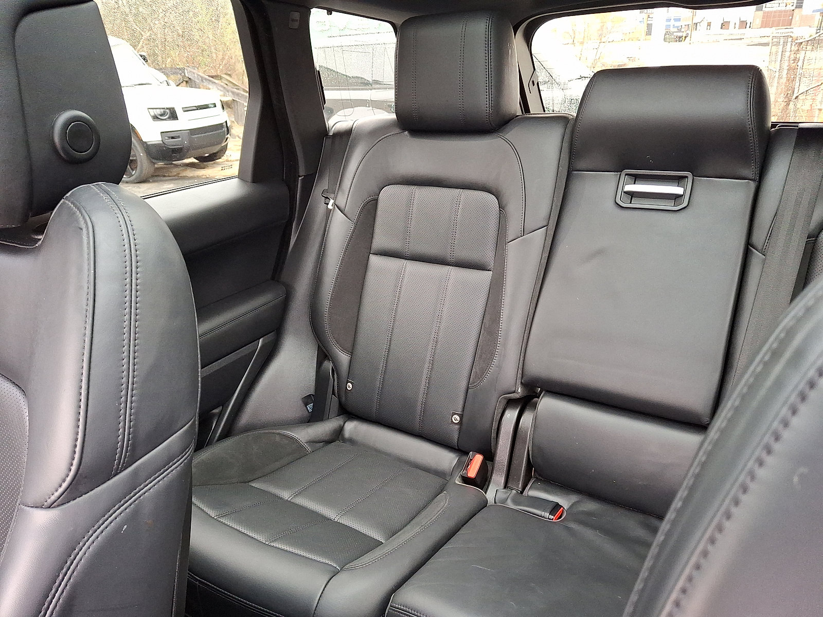 Used 2020 Land Rover Range Rover Sport HST image 20