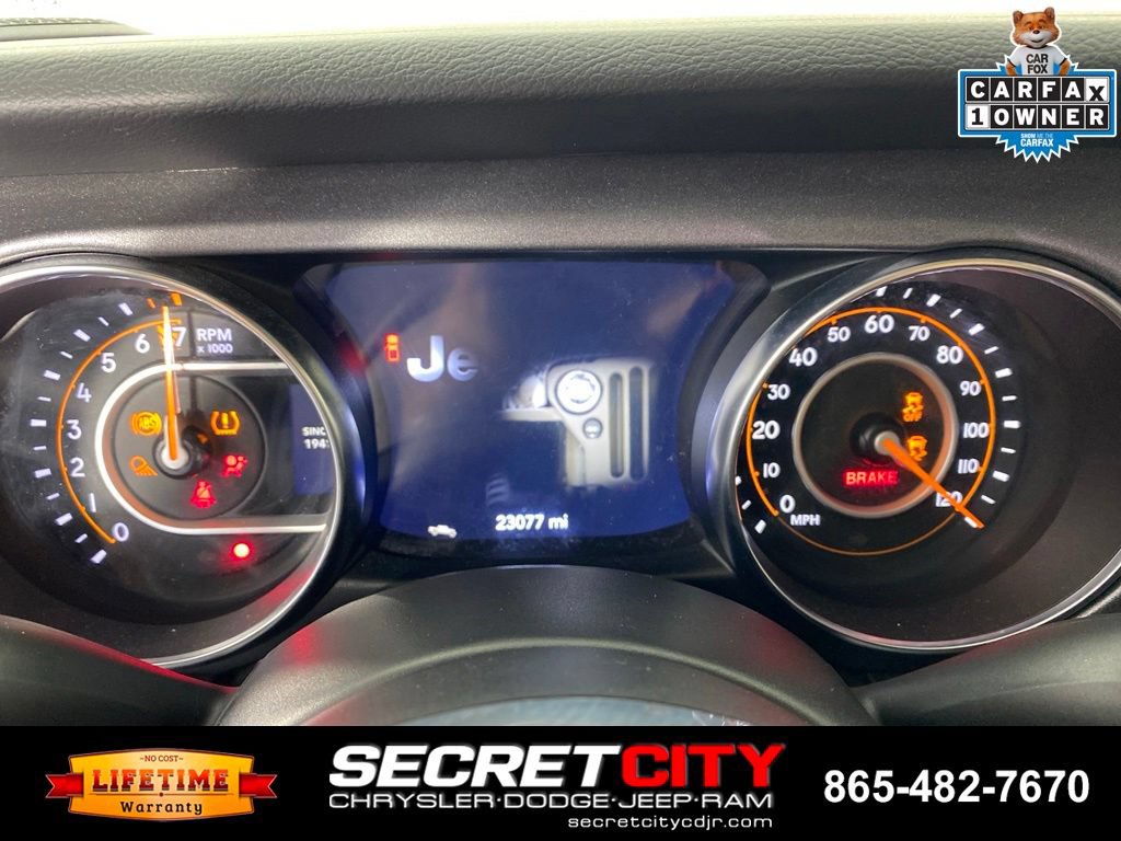Used 2023 Jeep Gladiator Mojave w/ Cold Weather Group AWD/4WD image 17
