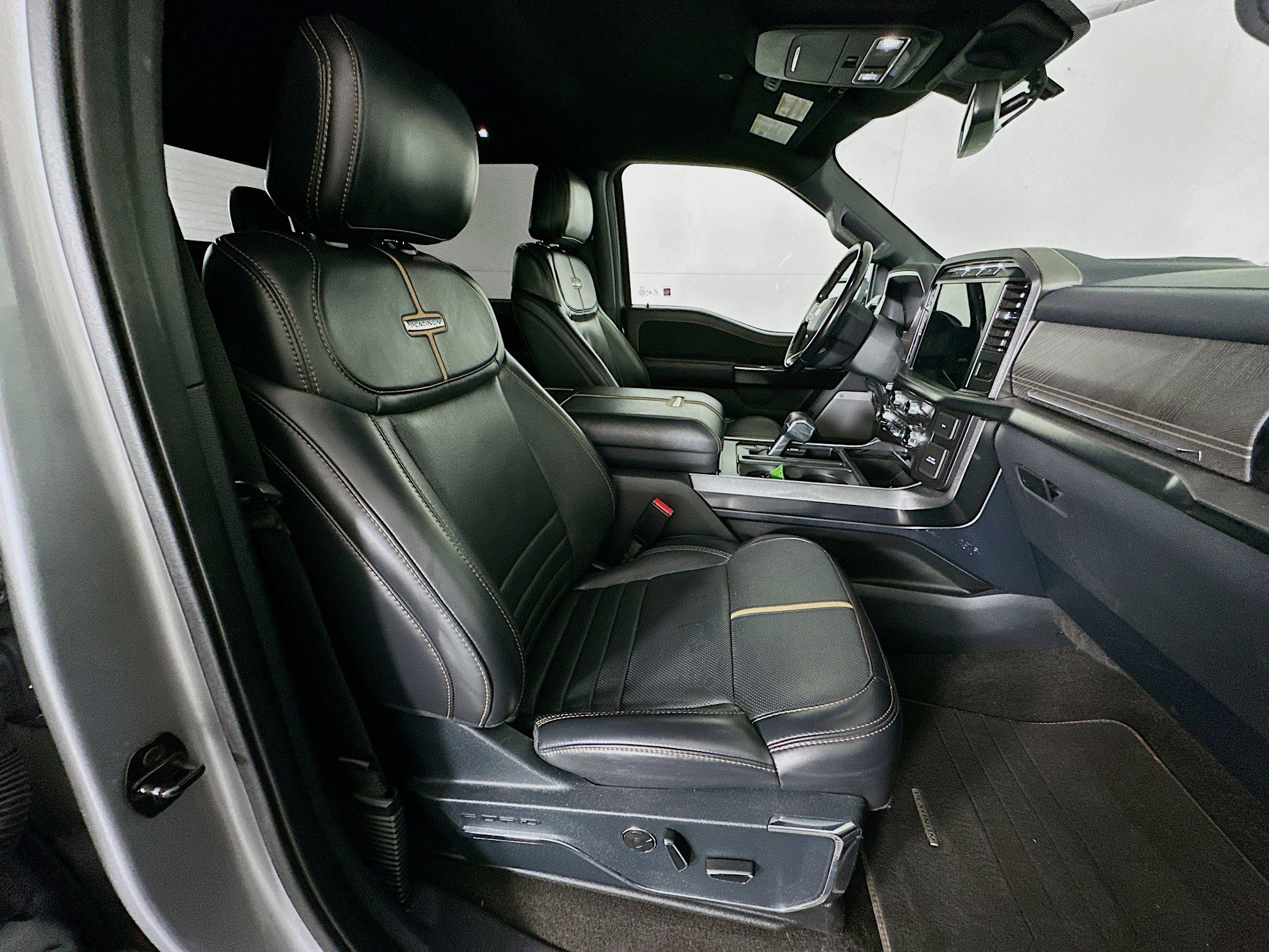 Used 2021 Ford F150 Platinum image 31