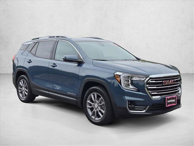 Used 2024 GMC Terrain SLT w/ Tech Package AWD/4WD image 3