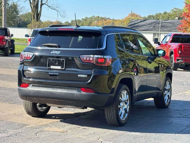 Used 2022 Jeep Compass Latitude AWD/4WD image 34
