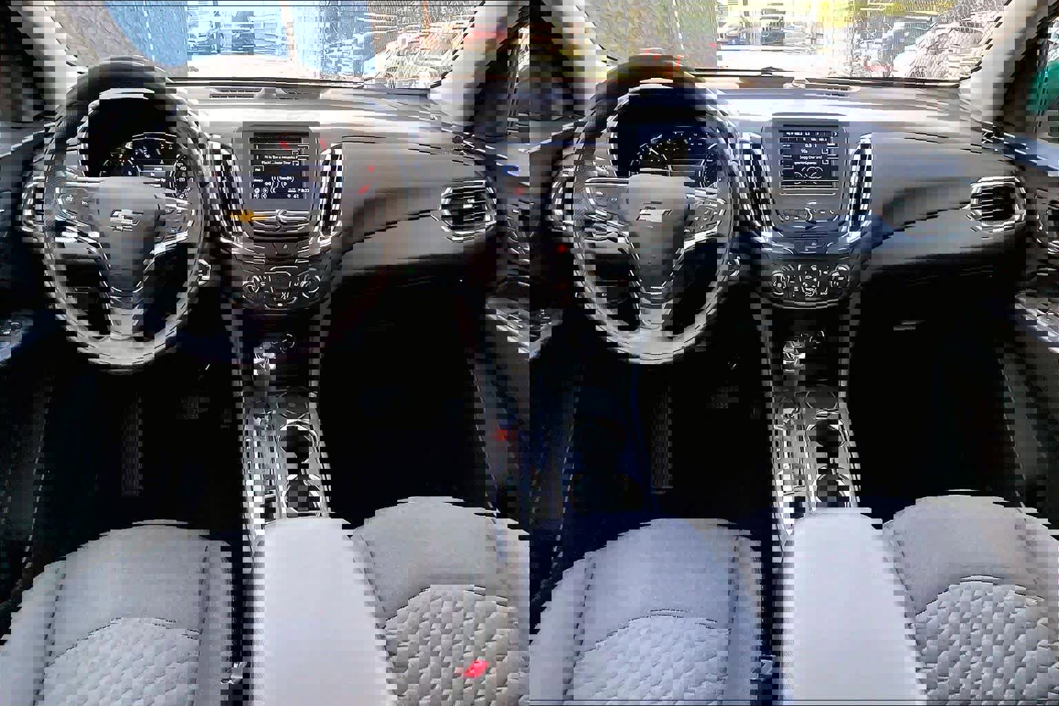 Used 2019 Chevrolet Equinox LT FWD image 15