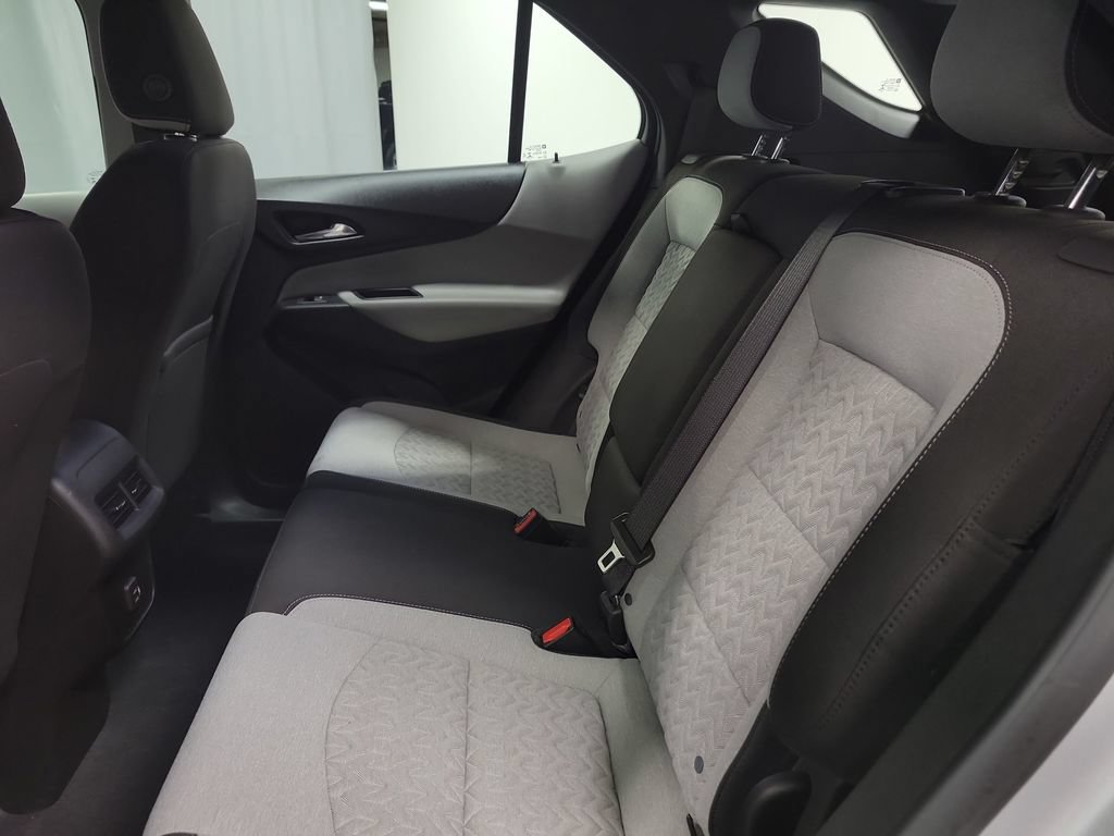Used 2022 Chevrolet Equinox LS w/ LPO, Floor Liner Package AWD/4WD image 28