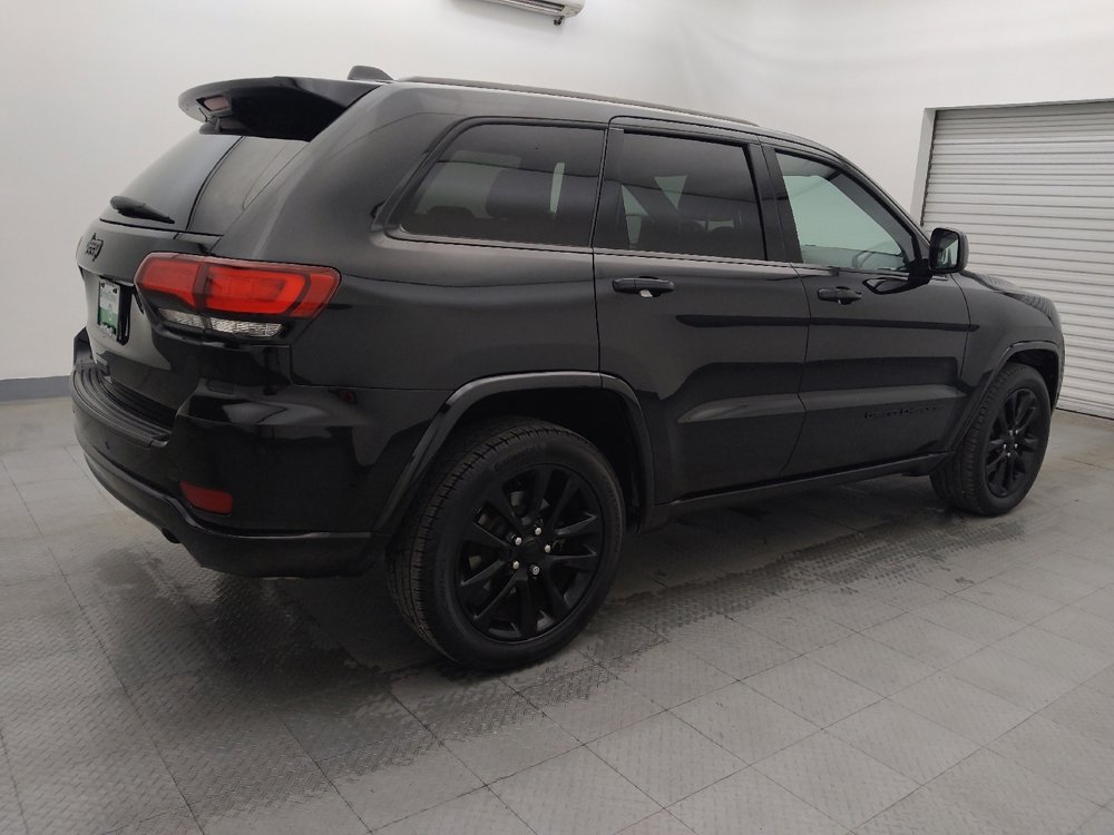Used 2020 Jeep Grand Cherokee Altitude image 10