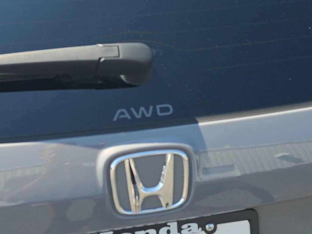 Used 2025 Honda CR-V LX image 7