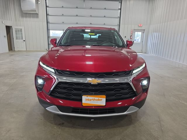 Used 2025 Chevrolet Blazer LT AWD/4WD image 3