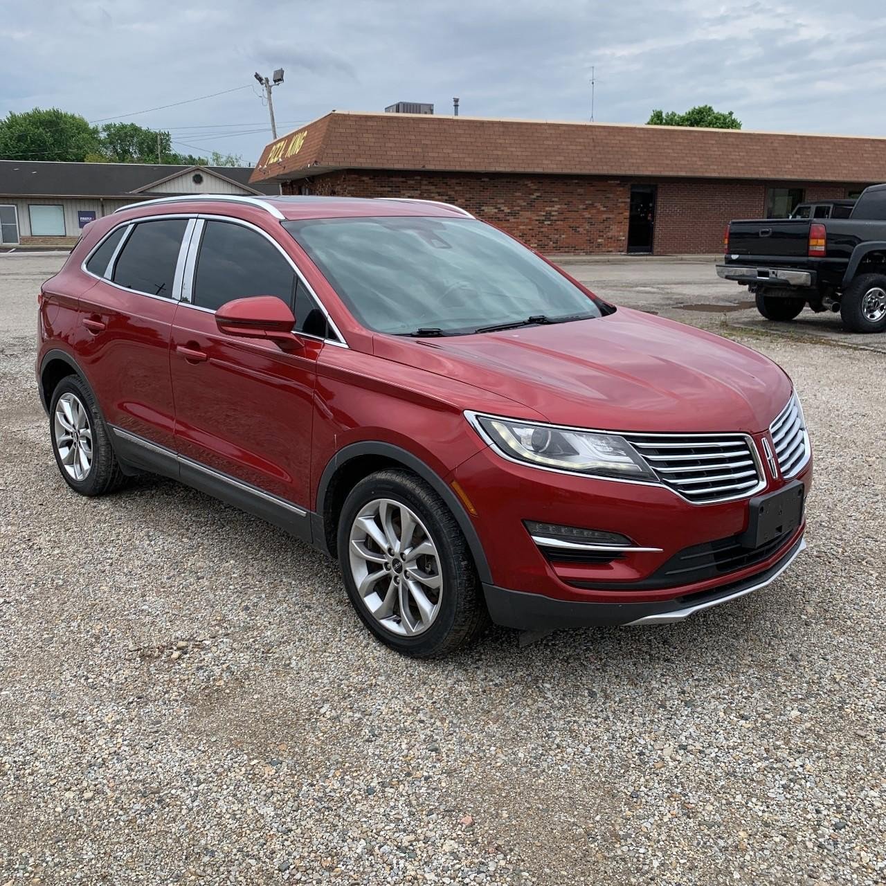 Used 2017 Lincoln MKC Select w/ Select Plus Package AWD/4WD image 8