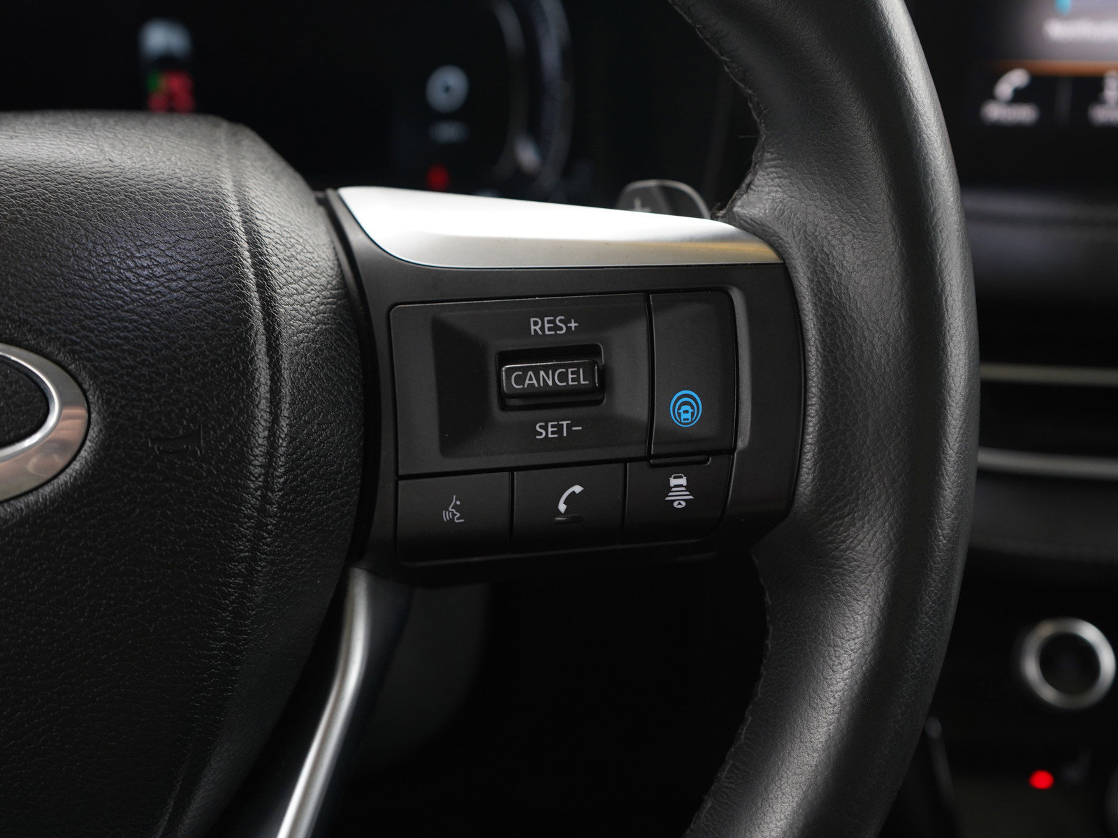 Used 2023 INFINITI QX60 Luxe image 28