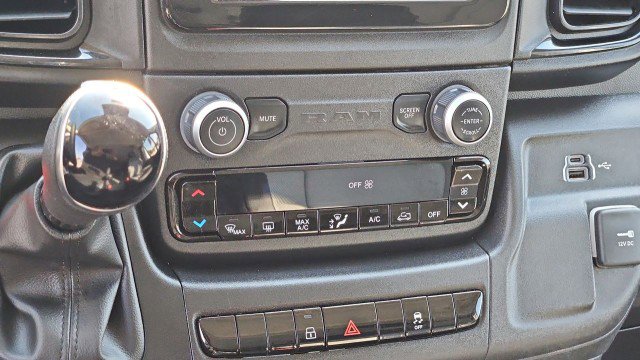 Used 2026 RAM ProMaster 2500 w/ Convenience Group FWD image 17
