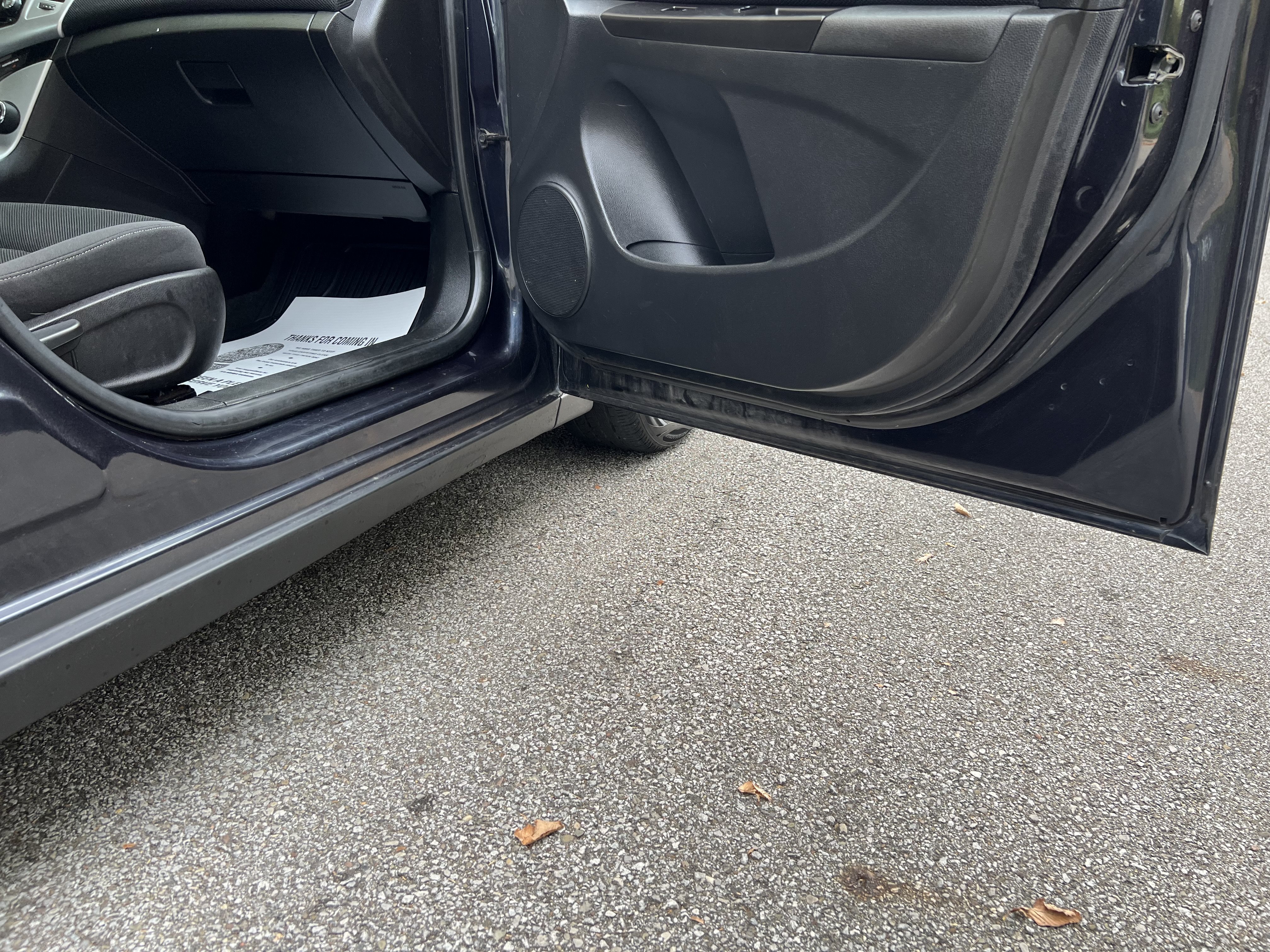 Used 2016 Chevrolet Cruze LT w/ Technology Package FWD image 24