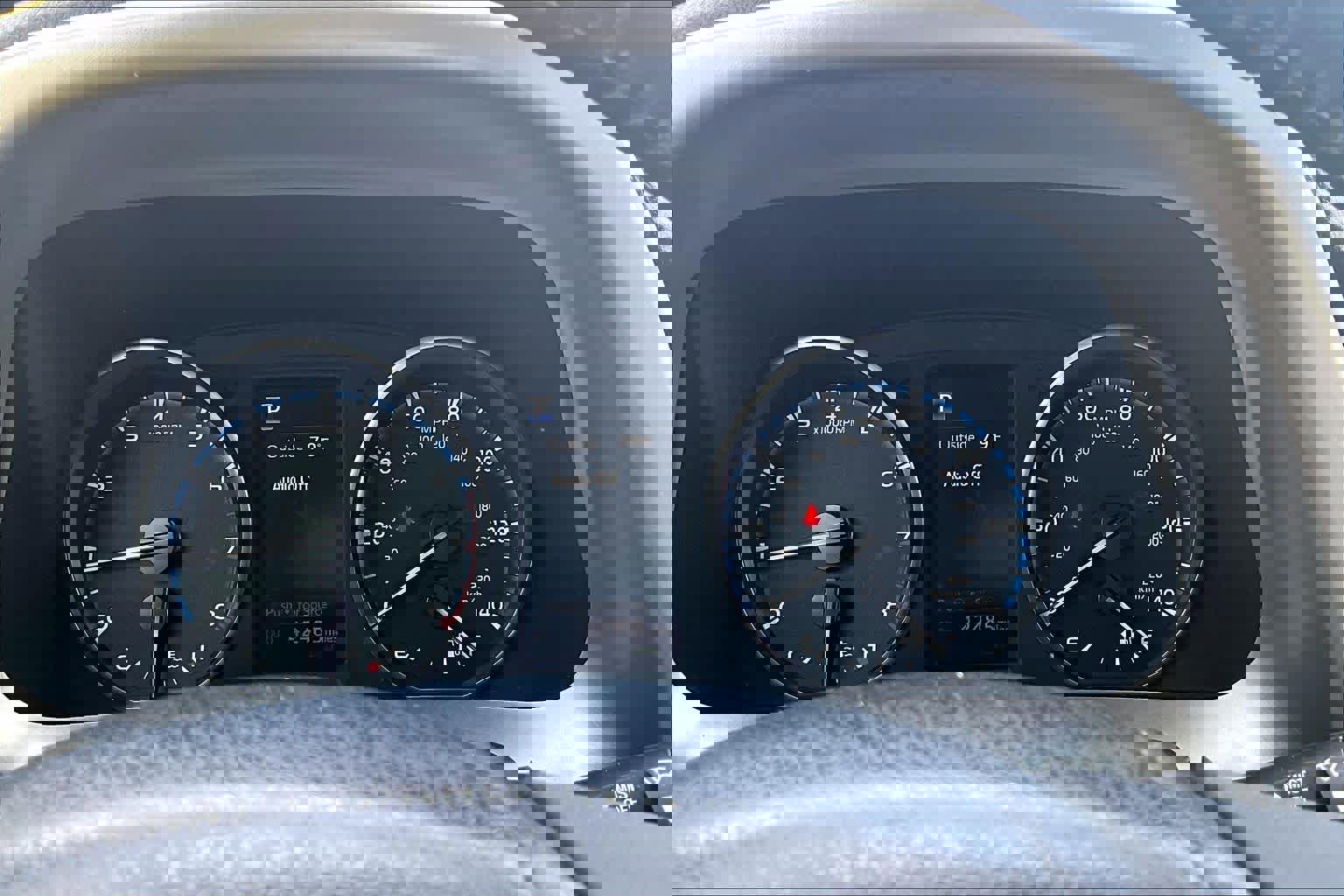 Used 2018 Toyota RAV4 XLE image 26