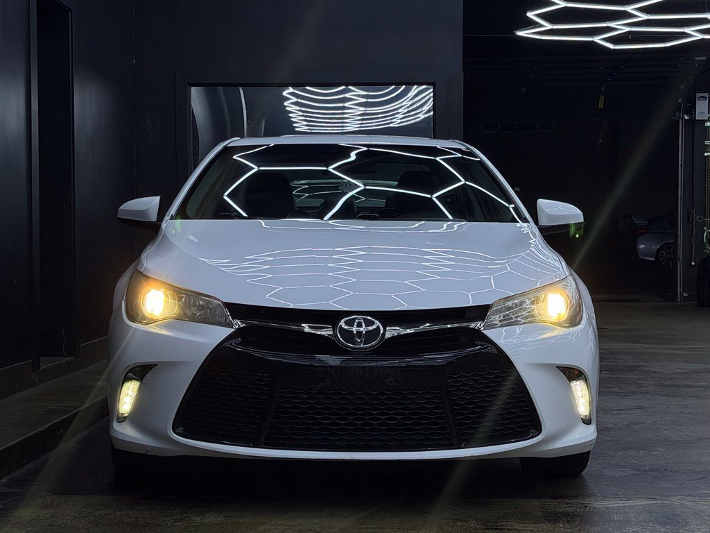 Used 2016 Toyota Camry FWD image 4