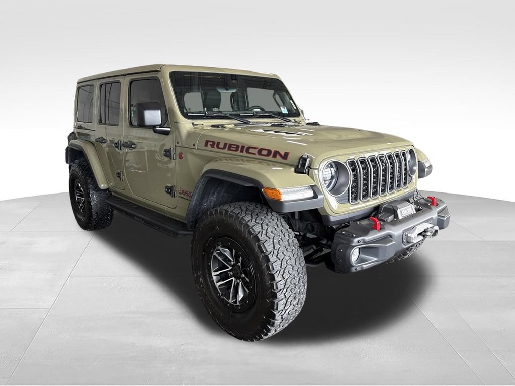 Used 2025 Jeep Wrangler Unlimited Rubicon AWD/4WD image 3