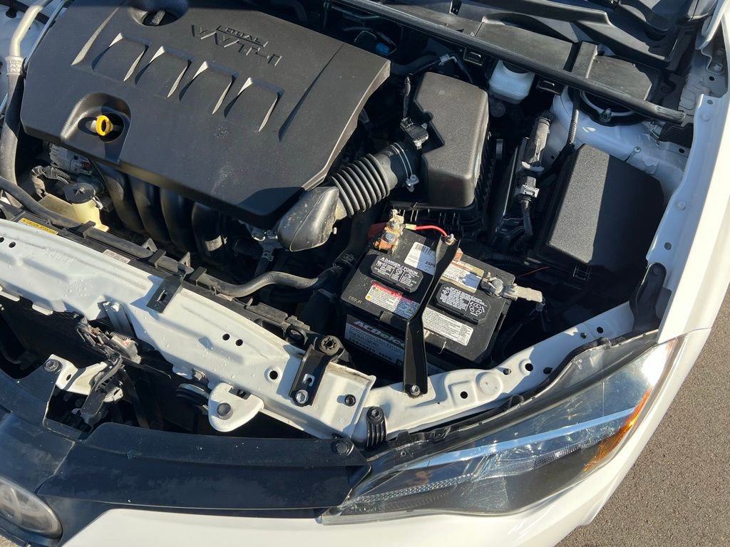 Used 2019 Toyota Corolla LE image 34