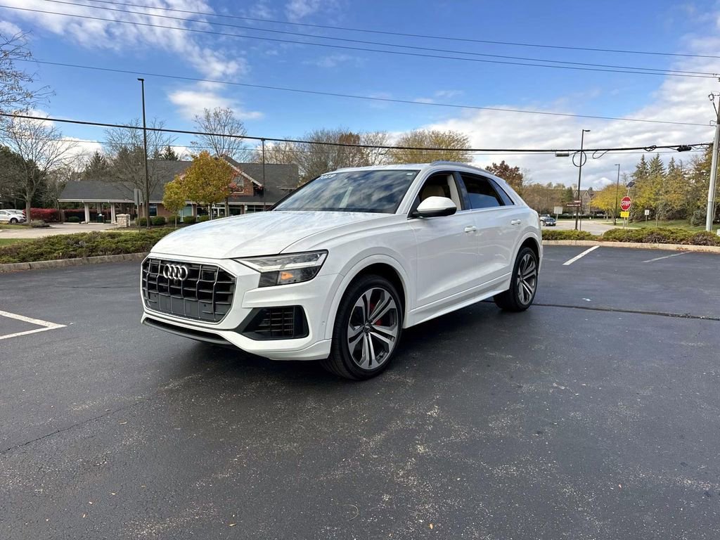 Used 2019 Audi Q8 Premium Plus w/ Premium Plus image 3