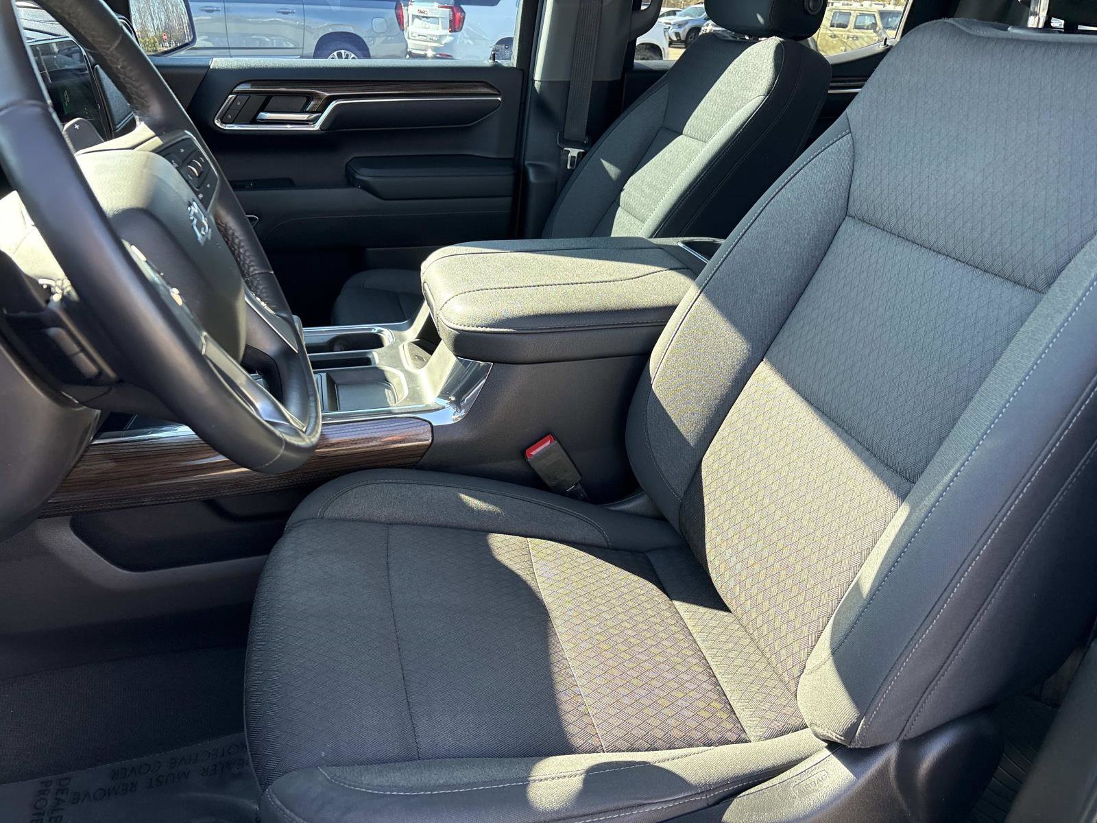 Used 2023 Chevrolet Silverado 1500 LT Trail Boss w/ Protection Package image 15