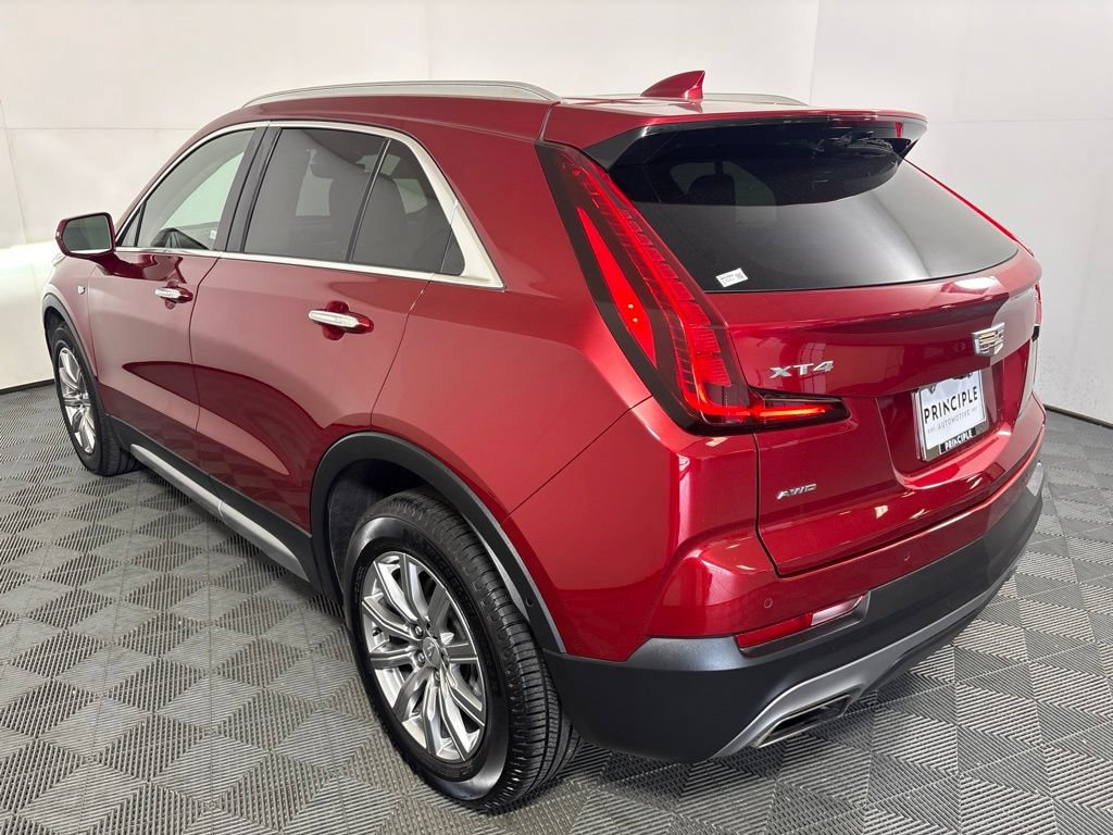 Used 2021 Cadillac XT4 Premium Luxury w/ Enhanced Visibility Package AWD/4WD image 7