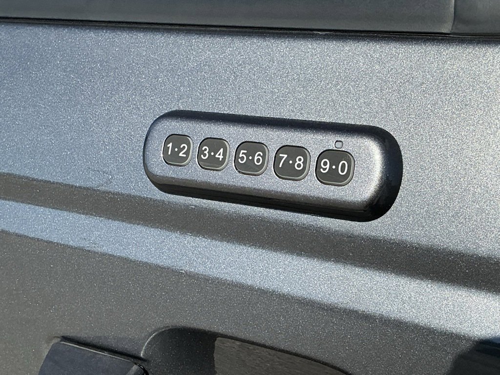 Certified 2022 Ford Bronco Black Diamond w/ Sasquatch Package image 35