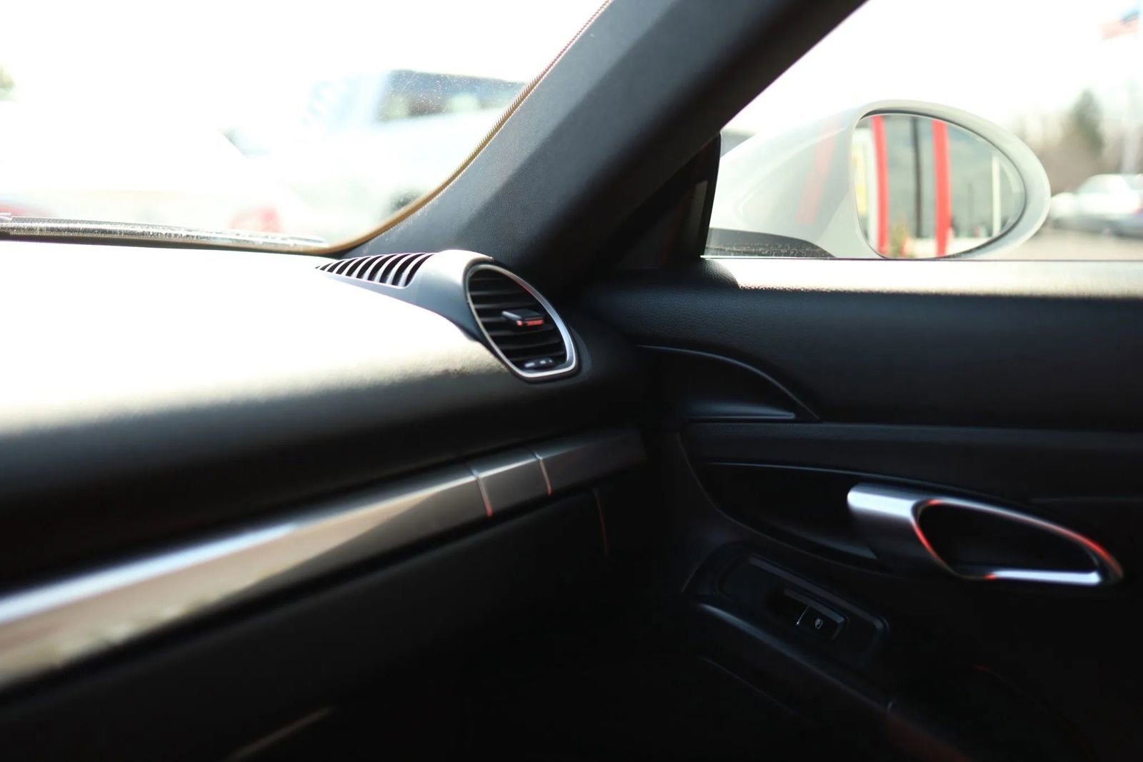 Used 2019 Porsche 718 Cayman RWD image 36