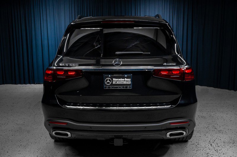 New 2026 Mercedes-Benz GLS 580 4MATIC image 9