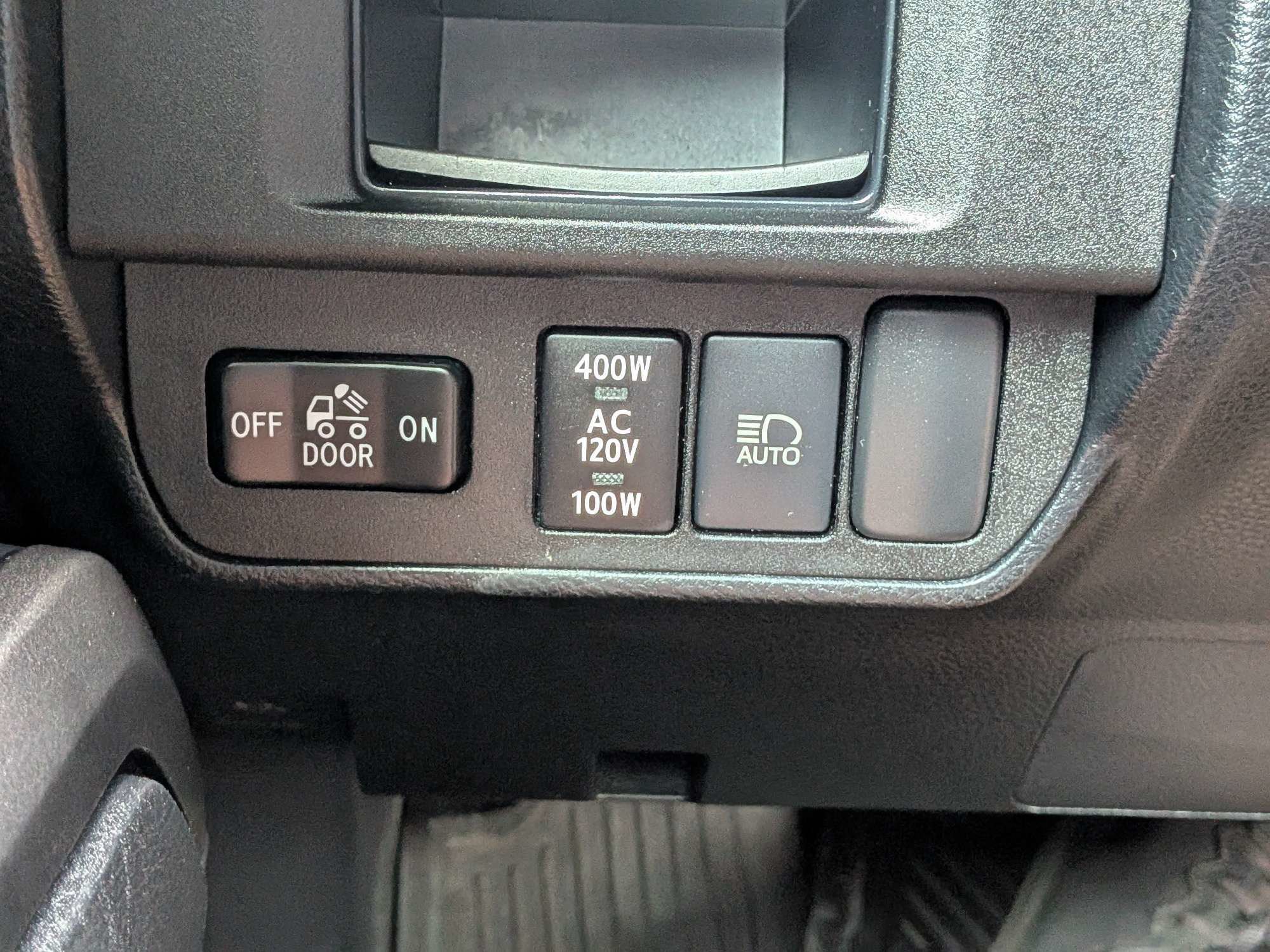Used 2019 Toyota Tacoma TRD Off-Road AWD/4WD image 25