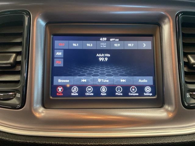 Used 2022 Dodge Challenger SXT image 18